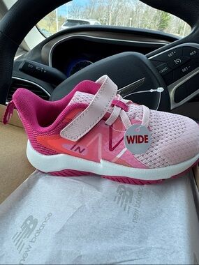New Balance Kids Pink and Hot Pink Wide Fit Sneaker